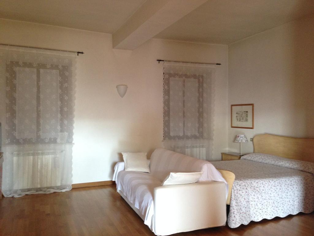Burago di Molgora Agriturismo Cascina Magana מראה חיצוני תמונה